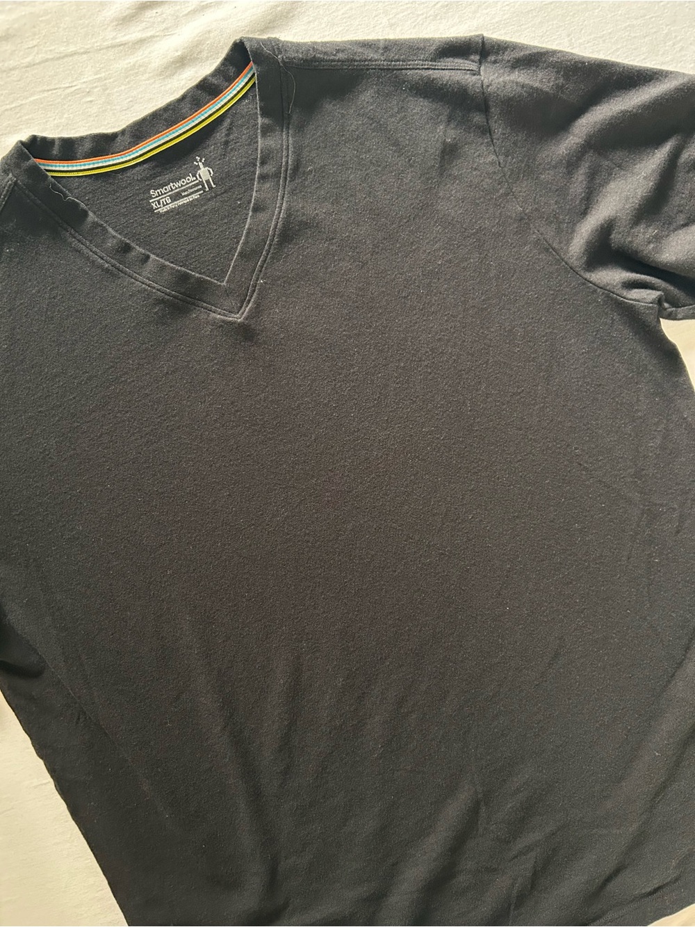 Smartwool Merino Wool V-Neck Tee Black XL Men’s Base Layer